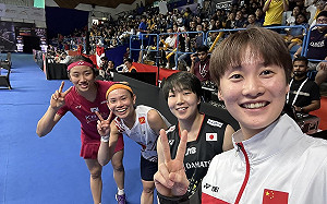 「含金量很高的照片」戴資穎亞錦賽摘冠 羽壇四大天后燦笑自拍合影