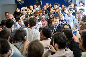 法總統大選前夕  俄羅斯陰影壟罩