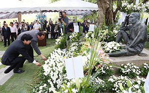 八田與一追思會莊嚴肅穆　台獨、反日群眾互嗆