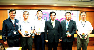 桃園四廠商年減碳七座大安森林公園　鄭文燦頒獎