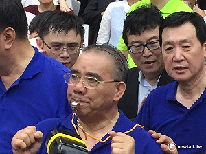 審前瞻再爆推擠潑水哨聲大噪 邱議瑩強勢進行逐條討論