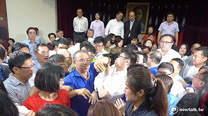 吹哨鳴笛都沒用　前瞻條例送院會朝野協商