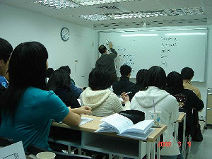 防狼師　中市府要求補習班24小時內主動通報