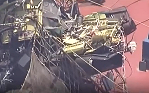 (影) 終於撈起來了！ 時隔一月 日宮古島失事直升機重見天日 6人證實罹難