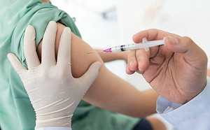 腸病毒、hMPV接力肆虐　快帶孩子接種3疫苗