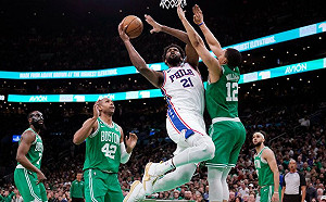 橘爸唬籃／MVP夢遊記　76人G2慘敗的致命傷