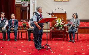 蔡英文接見生命線總會：年接電話超過18萬通 是國人心理支持第一線 