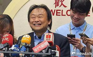 柯文哲稱副手要向天下徵才 王世堅「支持黃珊珊任何決定」轟柯：吃慣所有人豆腐