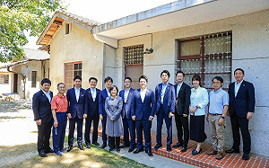 日自民黨青年局訪高   回顧兩地歷史連結深化情誼