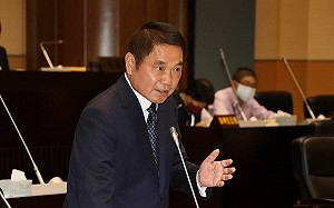 郭台銘拋「一縣市一核電廠」鍾東錦：沒必要！苗栗有通霄發電廠