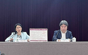 A肝莓果隔17天公布惹議！食藥署長：會調整通報流程