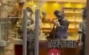 銀座勞力士錶店搶案 4搶匪竟互相不認識! 搶劫變日本年輕人輕鬆賺錢方式