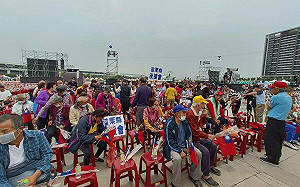 郭台銘中部大造勢 號召萬人到場力挺