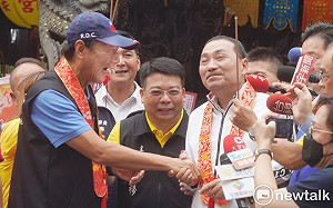 郭台銘超車侯友宜！邱毅爆朱立倫堅持徵召侯友宜：侯好控制  怕郭董暴走！