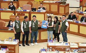 若被徵召會和誰搭配？ 侯友宜神回：「這個人」一定跟我配