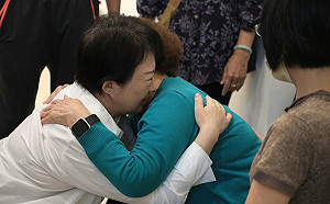 盧秀燕、黃敏惠弔唁 林淑雅父母希望政府重視工安、盼憾事勿再發生