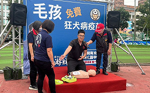 歡度母親節暨照顧毛孩 新北議員偕動保處辦免費打狂犬病疫苗