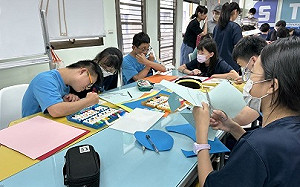 新北特校師生、自強國小藝才班共度溫馨母親節