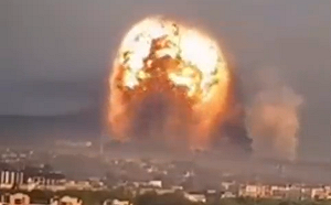 (影) 重大損失！ 烏西基地大爆炸 出現「蘑菇雲 」疑巨型彈藥庫被毀 