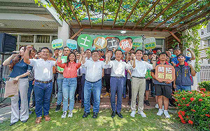 率青年力挺蔡易餘、陳冠廷 翁章梁：進入專業治理的年代