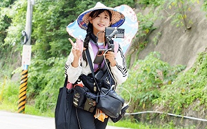 企鵝妹「素顏照」曝光！每天穿同一件   網歪樓：褲子有沒有洗？