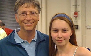 美媒曝比爾蓋茲新出軌對象 皮條客艾波斯坦還曾因此勒索他