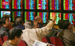 4月以來股價超出大盤表現 11檔PCB股整理：「這2檔」通吃汽車與伺服器應用