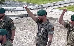 （影）兄弟 上戰場要保重！代訓烏軍養成革命感情 西班牙士兵落淚相送