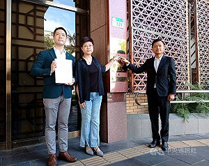 罷團指洩政府資訊給國台辦 告發鄭正鈐涉違國安法