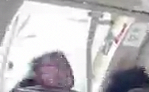 （影）驚！韓亞航空中「艙門突被打開」9乘客呼吸困難急送醫