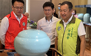 日本傳統工藝會唯一台灣成員 「㚕磬窯」藝廊今開幕