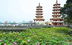 周湯豪高雄開唱 觀光局邀粉絲遊左營看美景吃美食