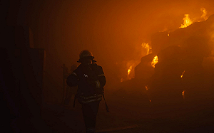 (影) 阻反攻全力襲擊！繼59架無人機後 俄又射40枚導彈 38無人機