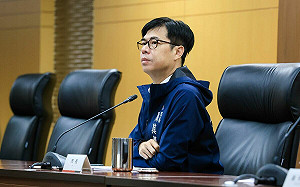 黃捷願加入民進黨  陳其邁：樂意當入黨介紹人