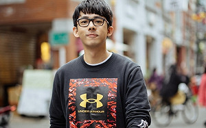 阿滴機上被「美女空姐」包圍！Joeman睡醒哭嚎：合照不揪