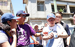 郭台銘金門同框柯文哲、賴清德 邱毅：侯友宜失分最多 恐嚴重邊緣化