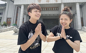 挑戰「秀出你的20歲」！蔡阿嘎po「山下智久」嫩照笑翻二伯