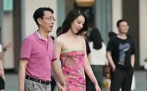 你上抖音了! 「十指緊扣」小三被街拍 陸國企高管婚外情意外曝光!