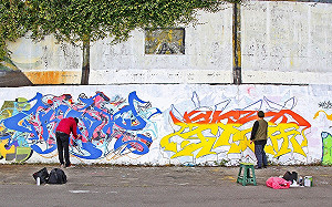 快來發揮創意 新北新店溪2處防洪牆變身為塗鴉專區 