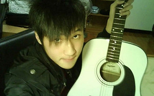 實況主阿神曬20歲嫩照！阿謙「這回覆」網笑翻