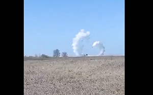 （影）俄防空導彈起義了！發射後空中轉兩圈 掉頭摧毀自身發射車