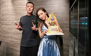 歐菈出國「副駕換人坐」！鳳梨一臉哀怨  網笑翻：也差太多