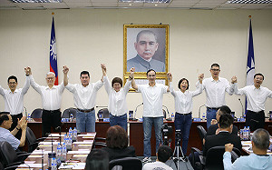 國民黨通過台南艱困區立委提名 陳亭妃、林俊憲對手出爐