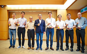 新北防汛感恩在心 侯友宜頒獎感謝22位防汛有功人員 