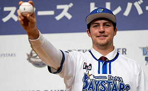 又被爆性侵跟持刀威脅！ 他再度否認