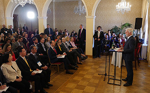 與吳釗燮同台 捷克總統：籲各國團結支持台灣