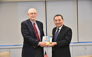 侯友宜會晤漢學家黎安友 請益中國問題防台海衝突