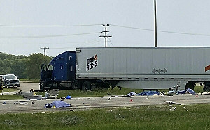 老人興高采烈去賭場竟被撞! 加拿大巴士車禍至少15死10送醫 杜魯道哀悼