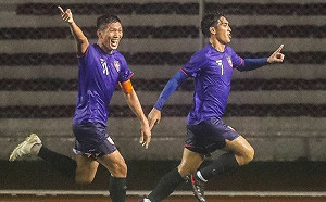 足球／中華隊贏了！大雨中奮戰完成逆轉秀