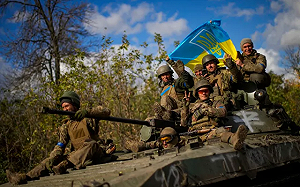 猛攻猛打 前仆後繼! 數百列火車抵達前線 12萬烏軍突現3大戰場